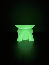 Load image into Gallery viewer, Smiski Peeking Trinket Dish Jewelry Holder product photo 4