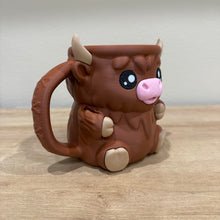 Load image into Gallery viewer, Ice Cream Pint Holder, Cute Animal, Highland Cow and Penguin
