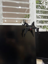 Load image into Gallery viewer, Leaper Arc Raiders Figurine Display
