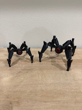 Load image into Gallery viewer, Leaper Arc Raiders Figurine Display
