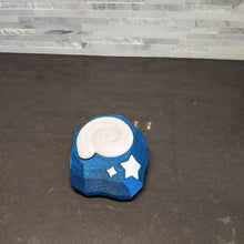 Load image into Gallery viewer, Animal Crossing Fossil Replica Box - Casual Chicken
